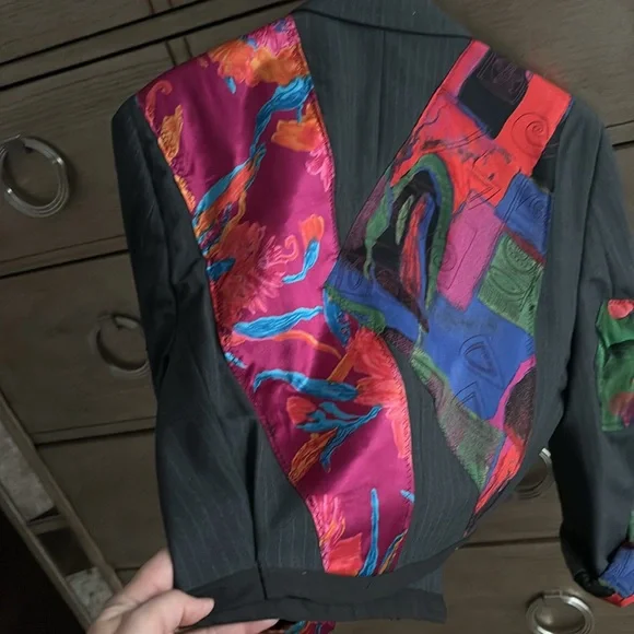 Vintage Cropped patchwork blazer, size 42 - Picture 9 of 10